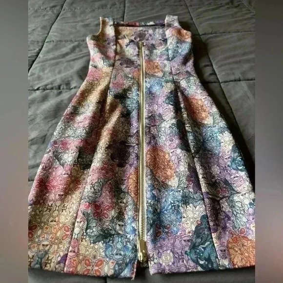 H&M Floral Mini Dress - Picture 4 of 9